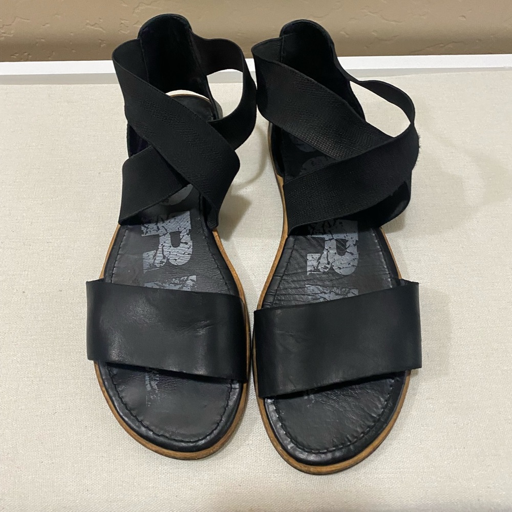 Black Sorel “Ella” Sandal